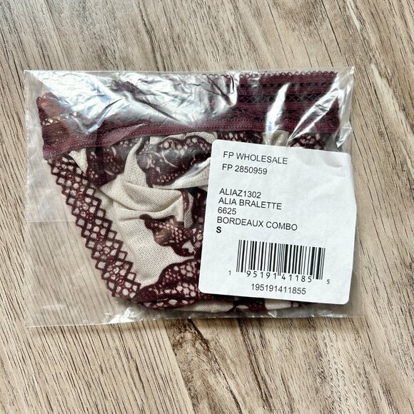 Free People Lace Floral Alia Bralette in Bordeaux Combo Size S NWT - Picture 4 of 4